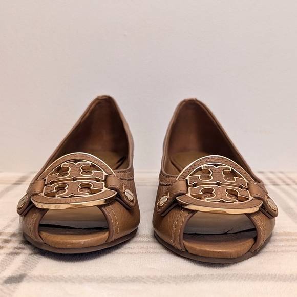 Tory Burch Amanda Demi Wedge Tumbled Leather Royal Tan Women's Size 6.5 - Picture 5 of 16